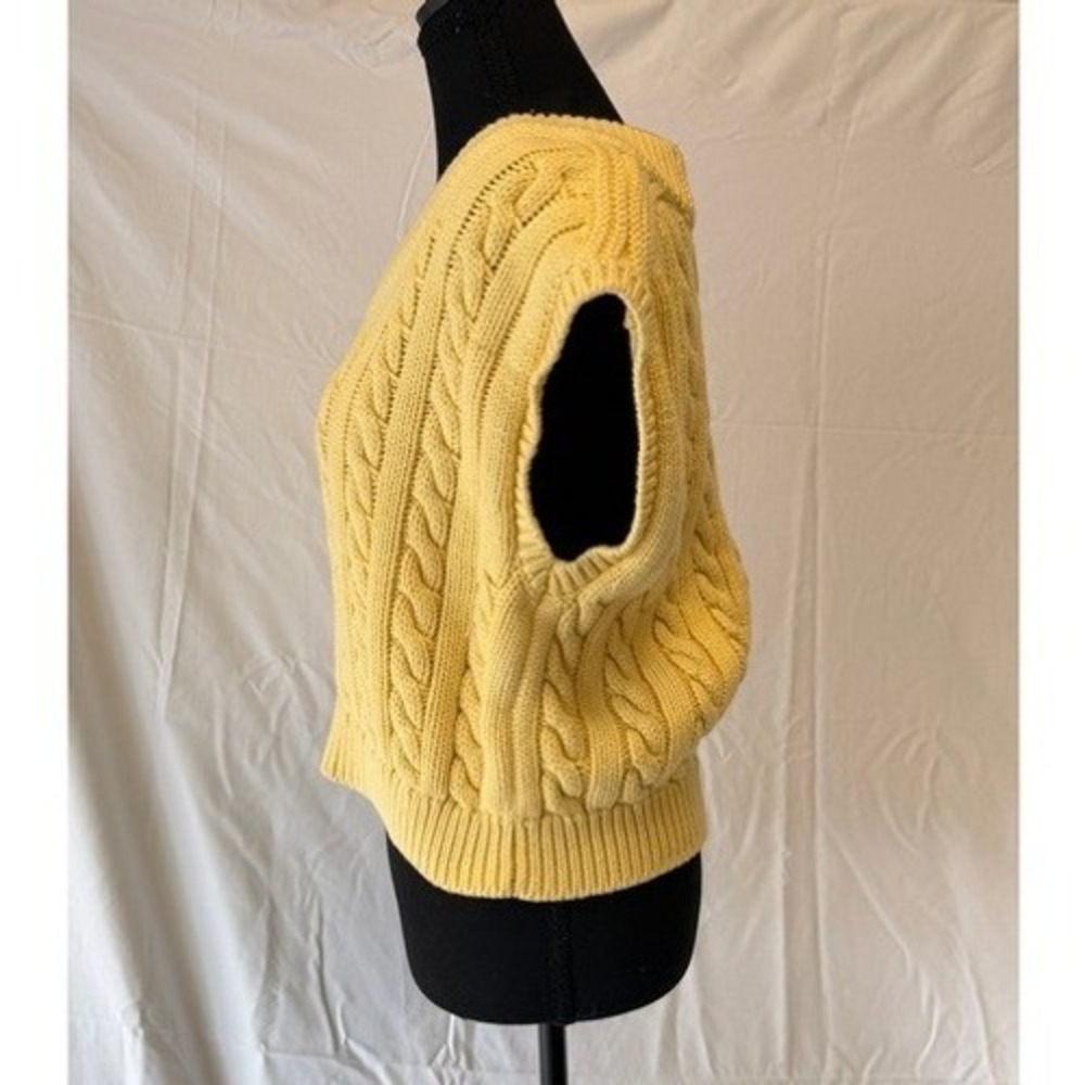 Abercrombie & Fitch Yellow Cable Knit V-Neck Sweater Vest - Picture 3 of 10